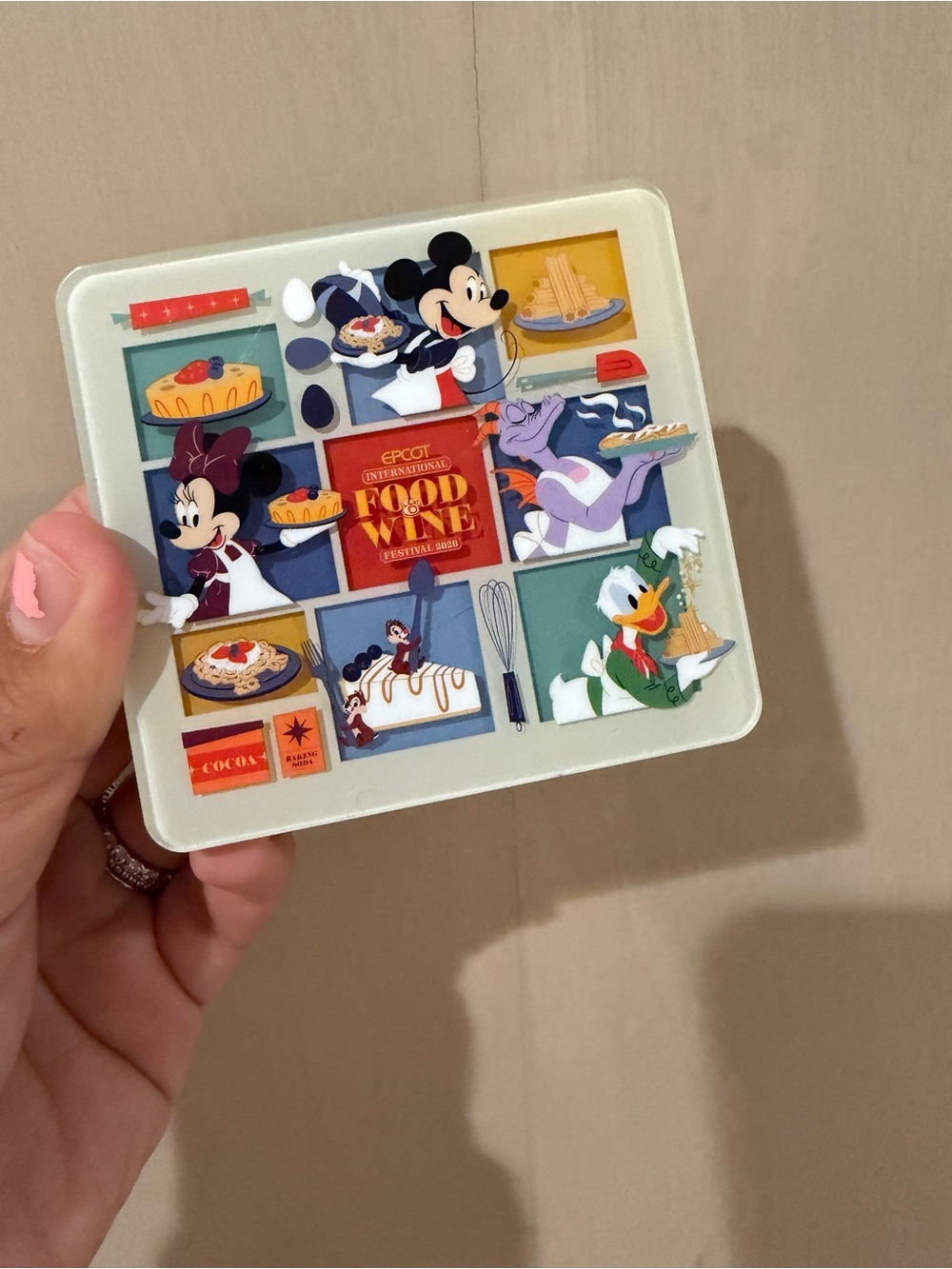 Disney Food & Wine Festival Character magnet - Cream Multi-Color